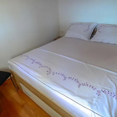 Kucica Za Odmor F *